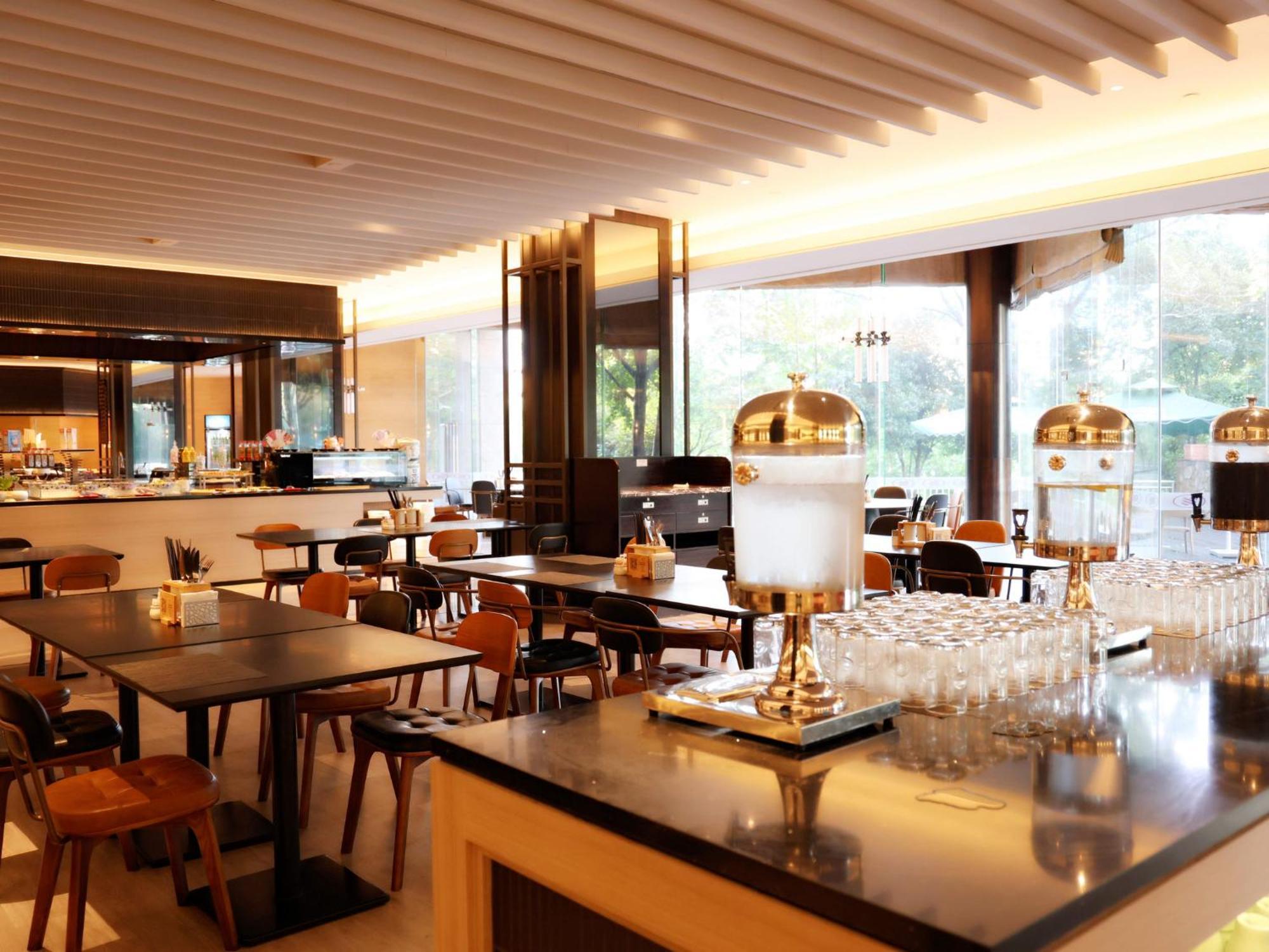 Crowne Plaza Shanghai Anting-Auto City - 15 Minutes Drive To F1 Jiading Exterior photo